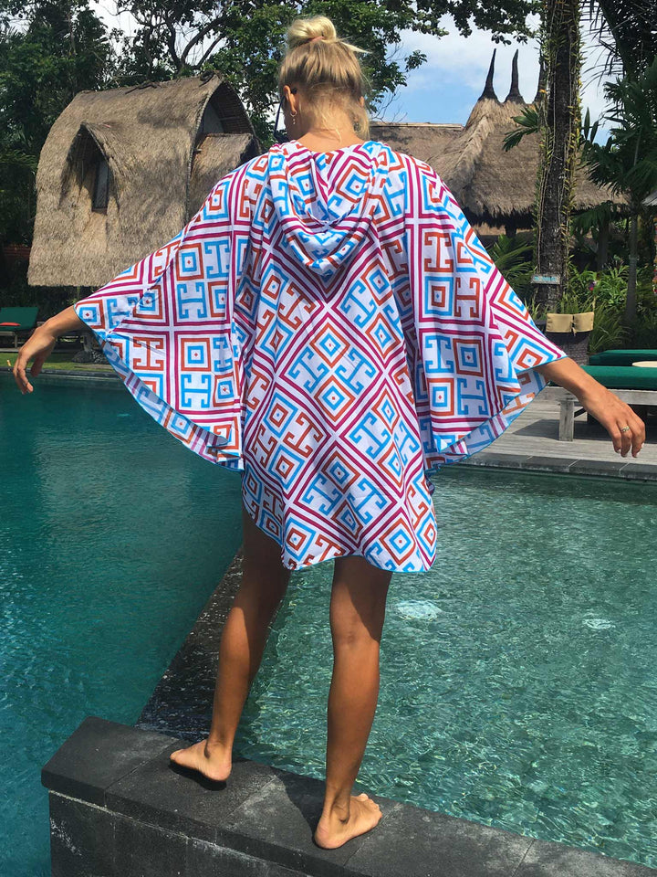 Nova Poncho Poncho Feather & Find 