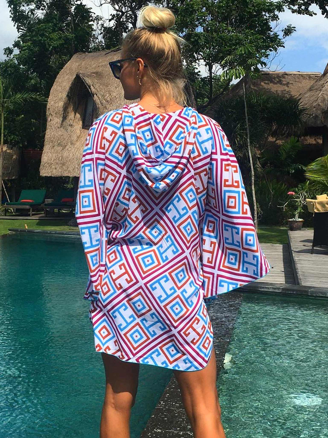 Nova Poncho Poncho Feather & Find 